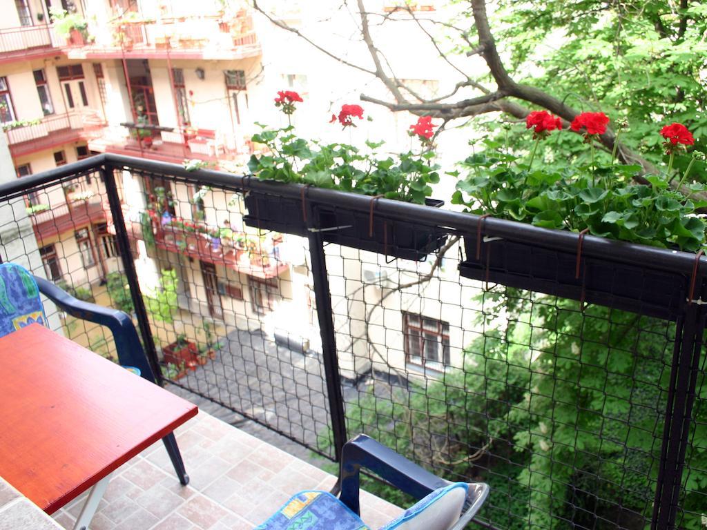 Arriva Balcony Studio Budapest Bilik gambar