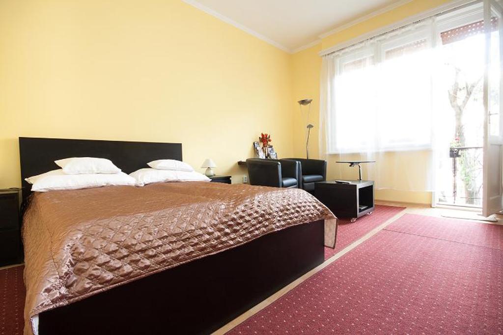 Arriva Balcony Studio Budapest Luaran gambar